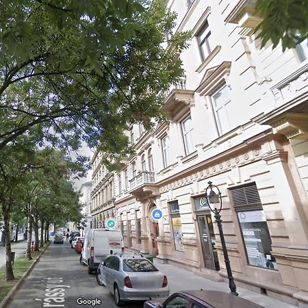 Alice Apartment - Andrassy Street بودابست المظهر الخارجي الصورة